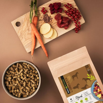 FAVLY Petfood Trockenfutter für Pferde mit Karotte, Birne und Hagebutte – jetzt zum Sonderpreis erhältlich!.