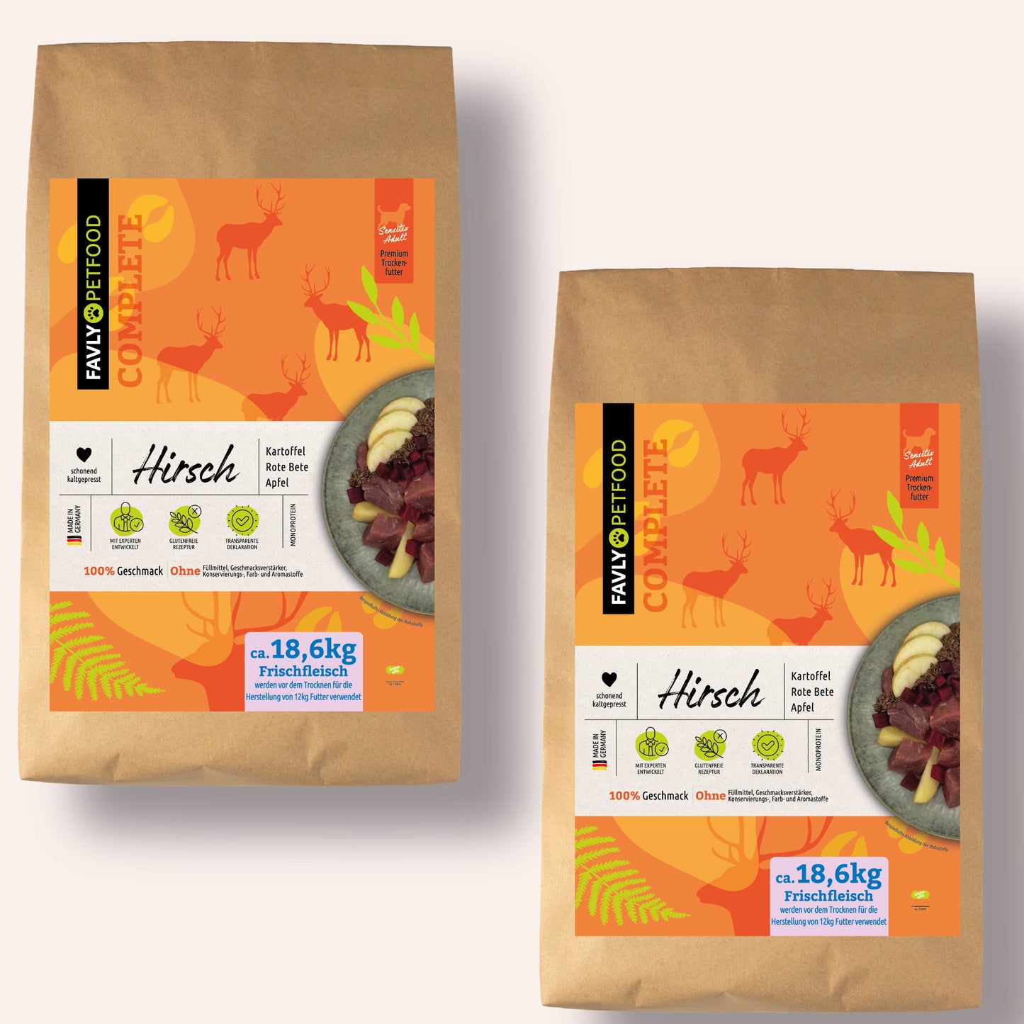 Zwei braune FAVLY Petfood-Beutel: Hirsch mit Kartoffel, Rote Bete & Apfel, mit orangefarbenem Hirsch-Etikett.